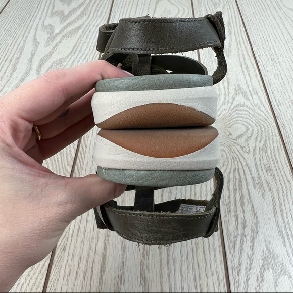 Merrell Kalari Shaw Adjustable Strap Leather Sandal Shoes US8 Olive Green - Picture 9 of 10